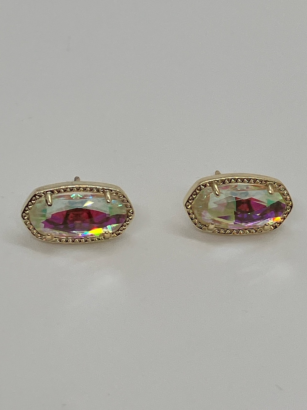 Kendra Scott Ellie Gold Tone Iridescent Aurora Dichroic Glass Stud Earrings